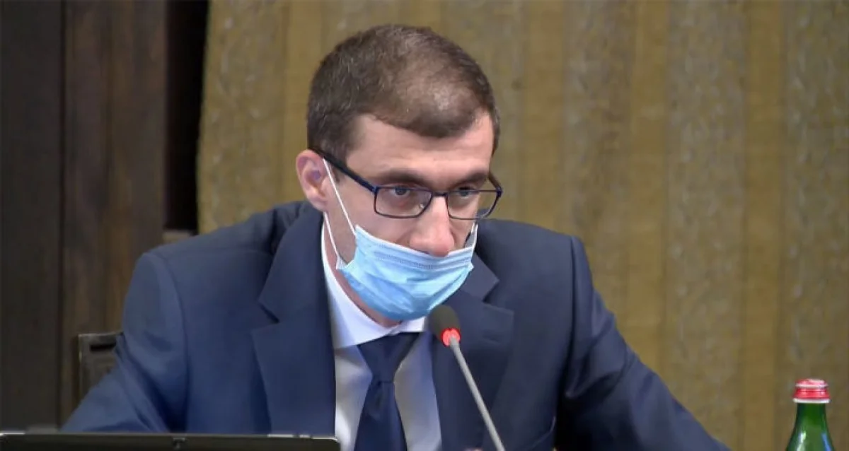 Ermənistanda daha bir nazir istefa verdi