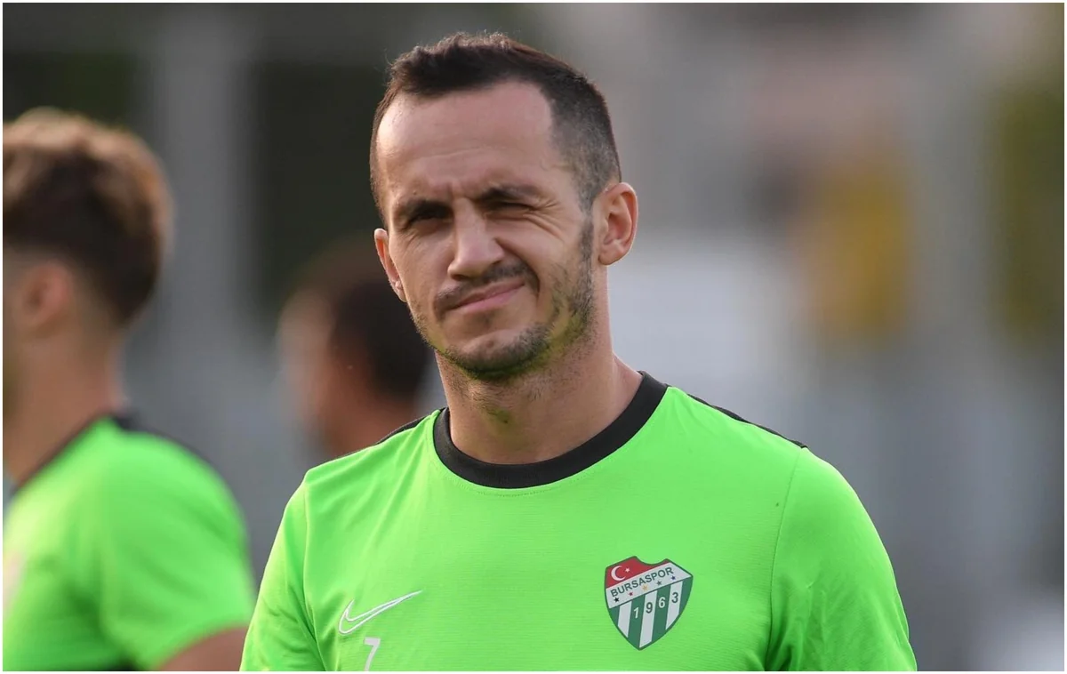 Bursasporun baş məşqçisi: Namik Ələskərov bizdən biridir