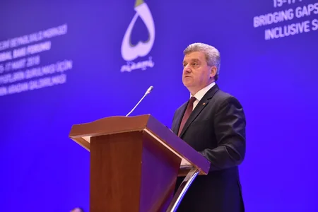VI Qlobal Bakı Forumunda Çinin xarici siyasəti müzakirə olunub