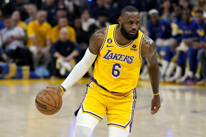 Amerikalı məşhur basketbolçu karyerasını başa vurmağa hazırlaşır