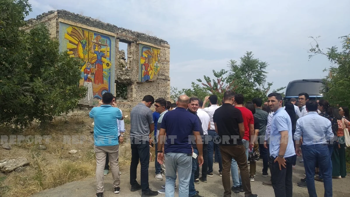 Xaricdə təhsil almış bir qrup məzunun Ağdama səfəri başlayıb