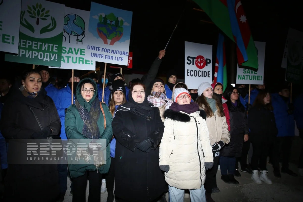 На дороге Ханкенди-Лачын продолжается акция протеста
