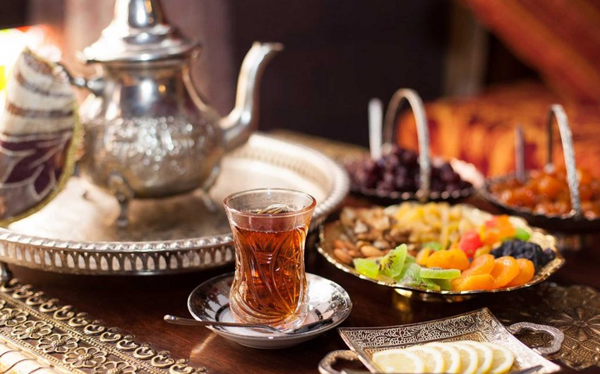 Saatlıda gecə saatlarında fəaliyyət göstərən çayxana aşkarlandı