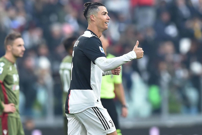 Ronaldu ХХI əsrdə üç ölkə çempionatında het triklərin sayına görə ikinci oyunçu olub