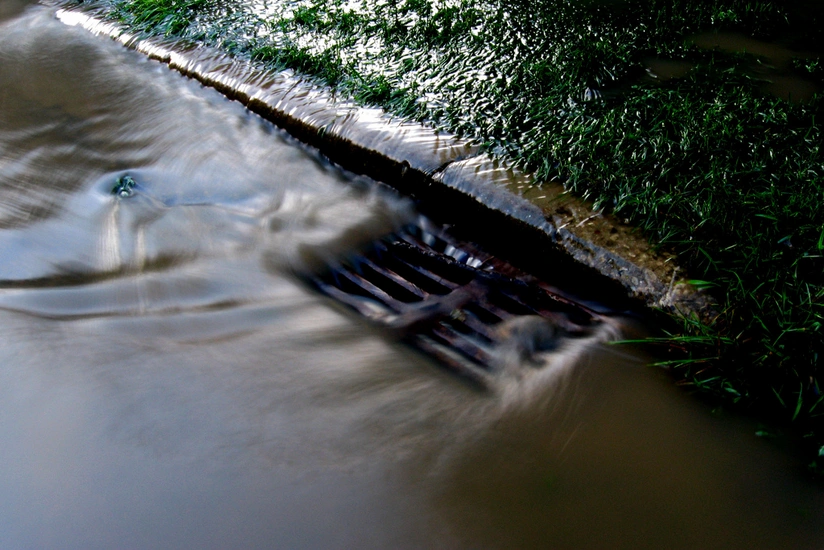 ADSEA: Yağışların fasiləsiz yağması suların tam çəkilməsinə mane olur