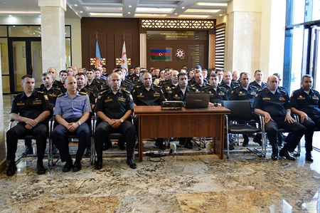 Respublika Günü münasibətilə Azərbaycan ordusunda silsilə tədbirlər keçirilir