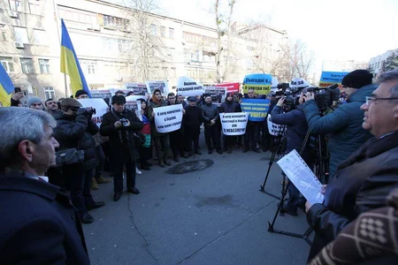 Представители азербайджанской общины провели митинг под зданием МВД Украины с требованием защиты от криминала