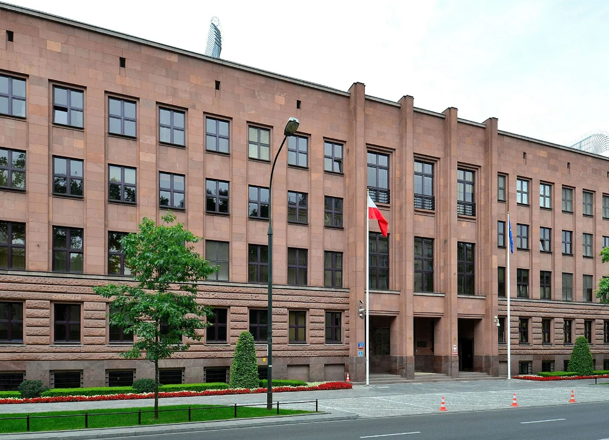 Warsaw welcomes concensus between Azerbaijan and Armenia on text of peace agreement