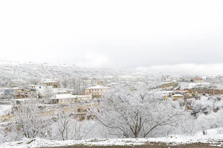 Qar səbəbi ilə Lənkəran-Lerik yolunda nəqliyyatın hərəkəti çətinləşib - FOTO